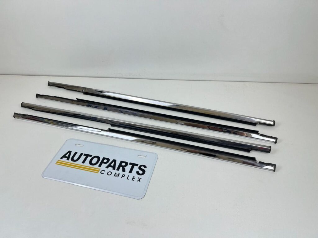 Window chrome weatherstrips JDM corolla 4-Door ke70 te72 (3)