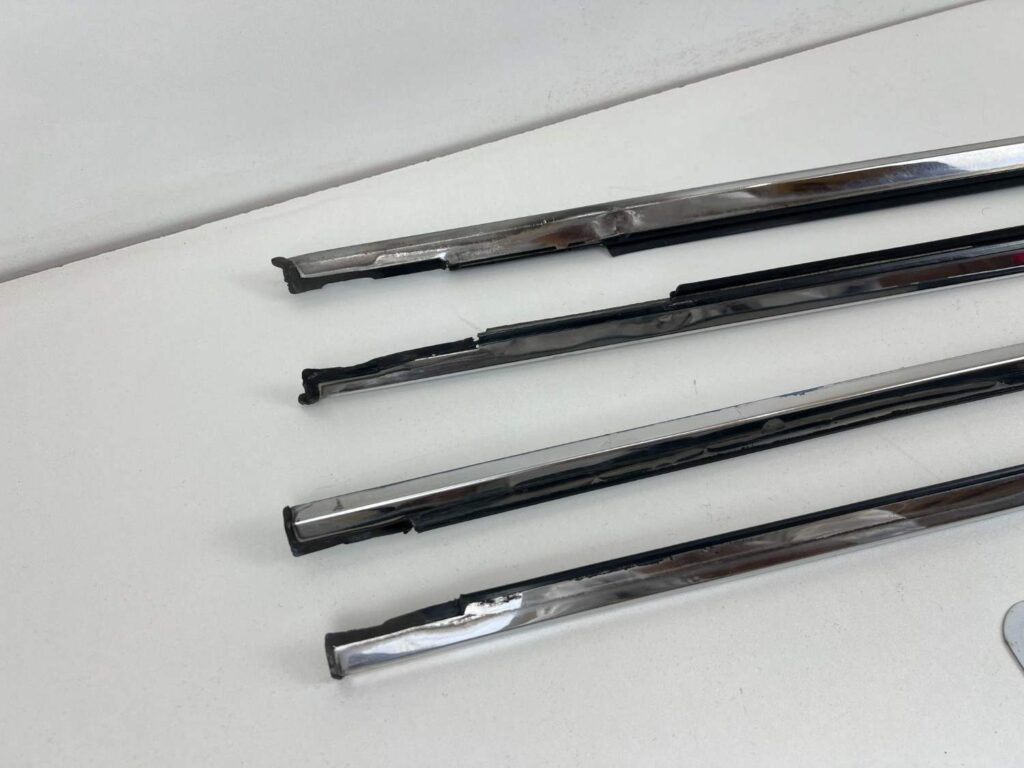 Window chrome weatherstrips JDM corolla 4-Door ke70 te72 (5)