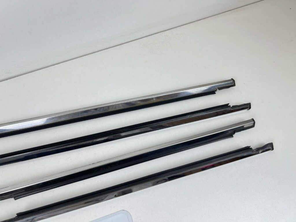 Window chrome weatherstrips JDM corolla 4-Door ke70 te72 (7)