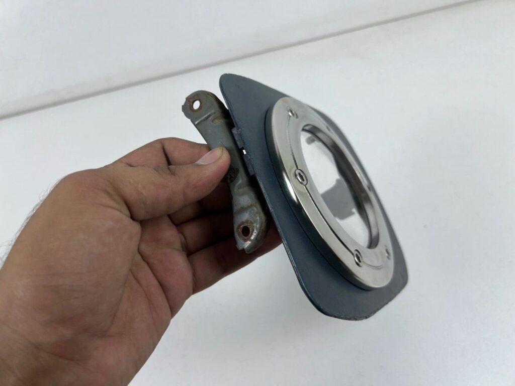 1993 - 1997 Ae101 Ae100 Corolla JDM style modified fuel filler door (5)
