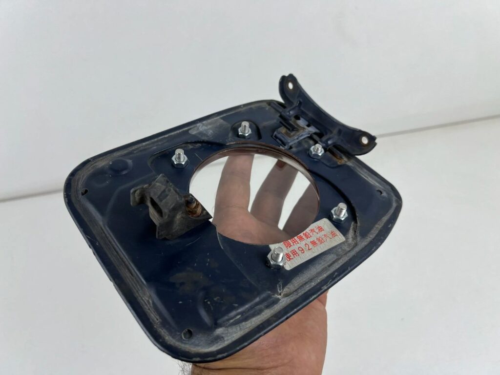 Ae101 Ae100 1993 - 1997 Corolla JDM style modified fuel filler door (8)
