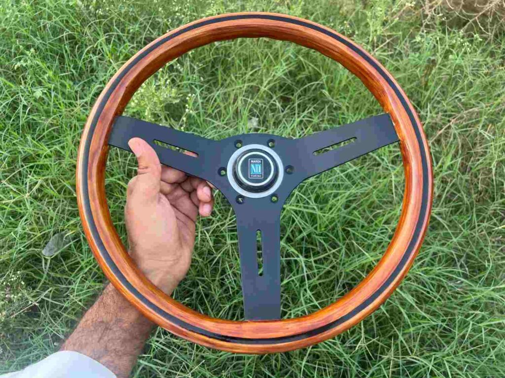 Authentic Vintage Nardi Classic Mahogany Wood Steering Wheel – Black Spokes (3)