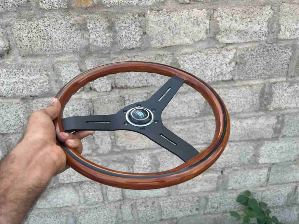 Authentic Vintage Nardi Classic Mahogany Wood Steering Wheel – Black Spokes (4)