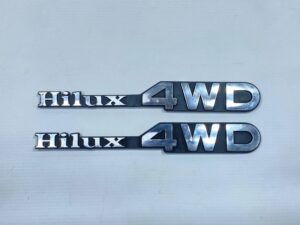 Hilux 1979 - 1983 fender 4wd badges OEM (4)
