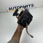 Hilux pickup 1984 - 1988 RHD auto shifter lever (1)