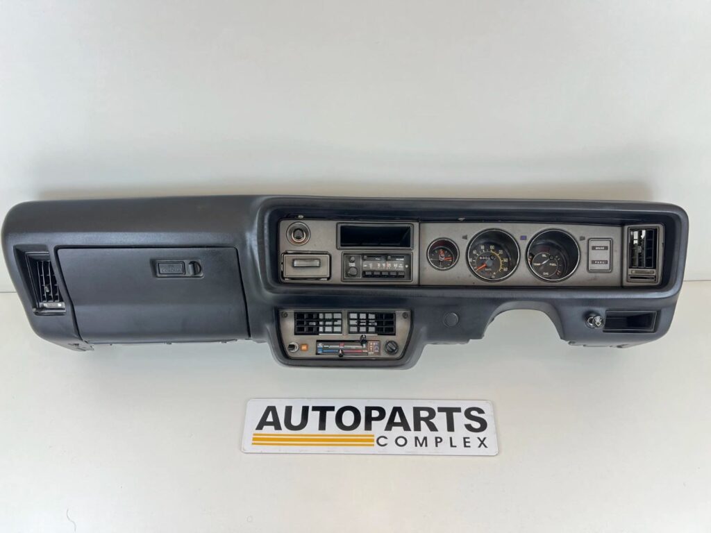 Ke30 corolla dashboard complete with cluster (Black) (12)
