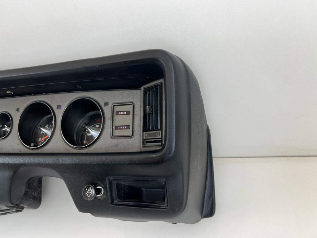 Ke30 corolla dashboard complete with cluster (Black) (8)