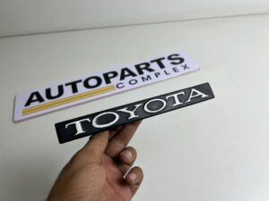 Kp60 starlet bugeye mk1 1979 1980 grille badge (2)