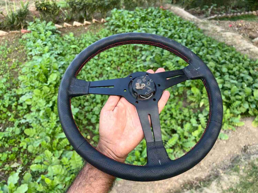 Nardi 360mm Re-leather stitched all black with red stitch thread (9)