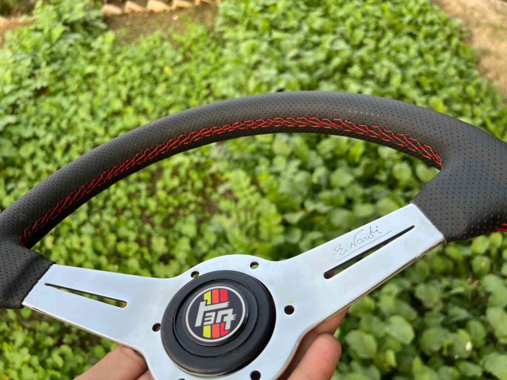 Nardi 360mm perforated leather with polished spokes for Toyota (4)