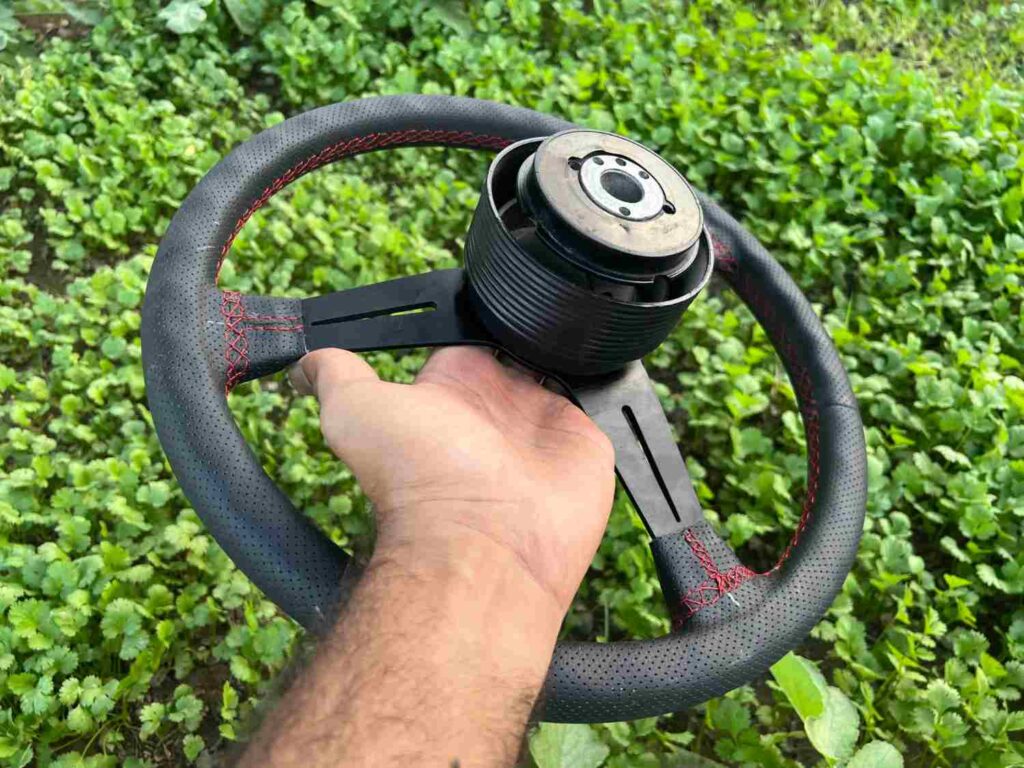 Nardi all black 360mm for Toyota Ae86, ke70, Gx71, Kp60 and more (10)
