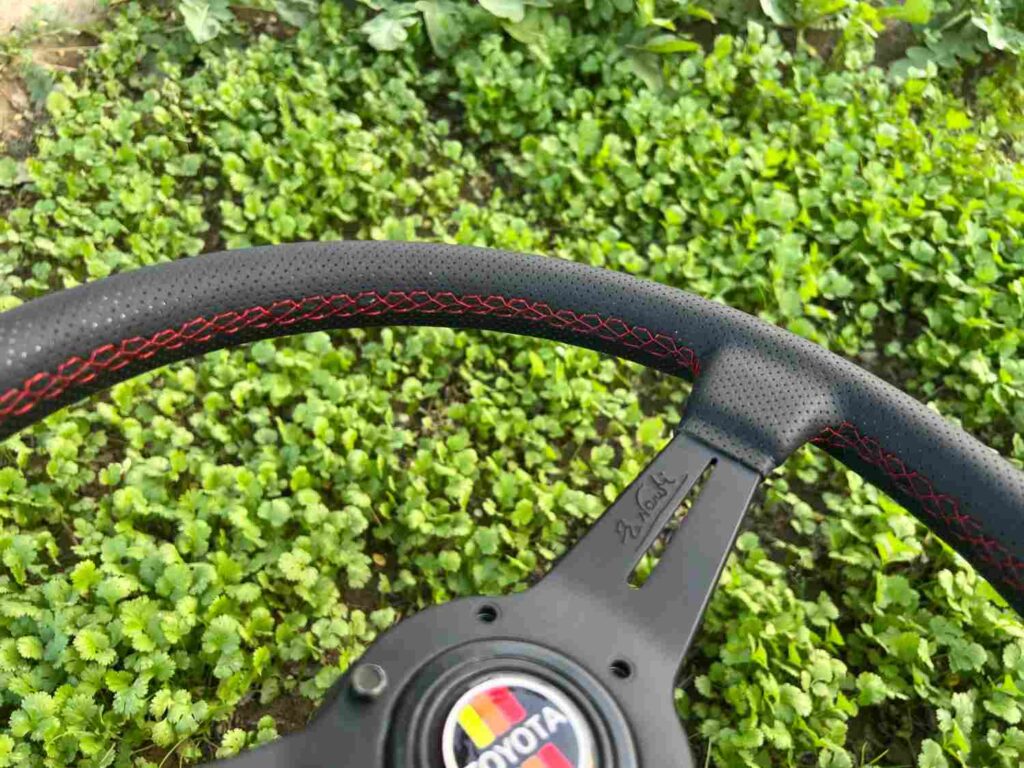 Nardi all black 360mm for Toyota Ae86, ke70, Gx71, Kp60 and more (7)