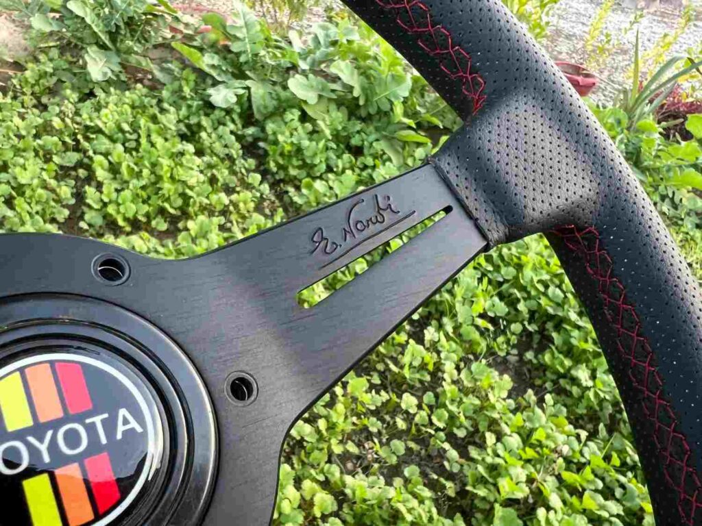 Nardi all black 360mm for Toyota Ae86, ke70, Gx71, Kp60 and more (8)
