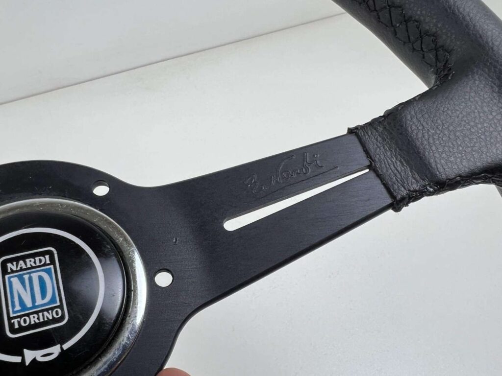 Nardi classic black leather stitched 360mm (13)