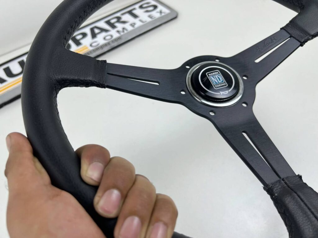 Nardi classic black leather stitched 360mm (6)