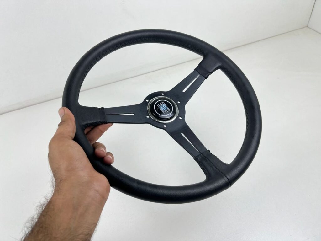 Nardi classic black leather stitched 360mm (7)