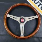 Nardi classic wooden 365mm with red Toyota horn button (2)