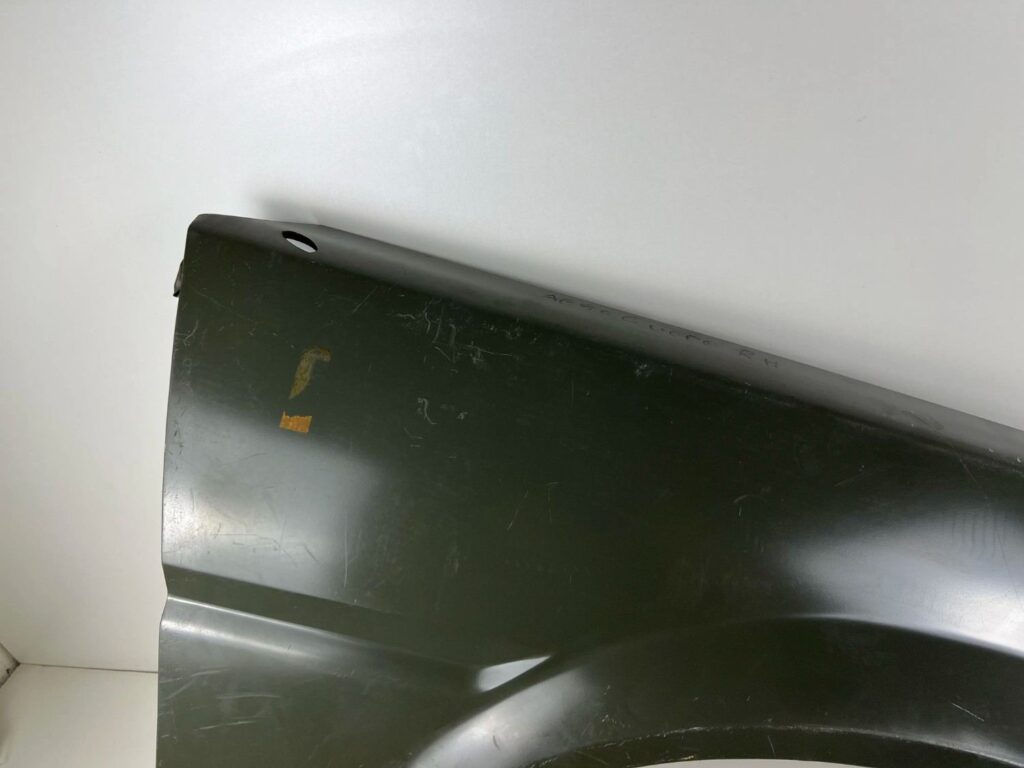Toyota Ae86 NOS OEM front left fender 1984 1985 1986 (2)