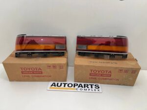 Toyota Cressida 1988 1989 1990 NOS OEM tail lights pair GX81 rx80 lx80 Mx83 (2)