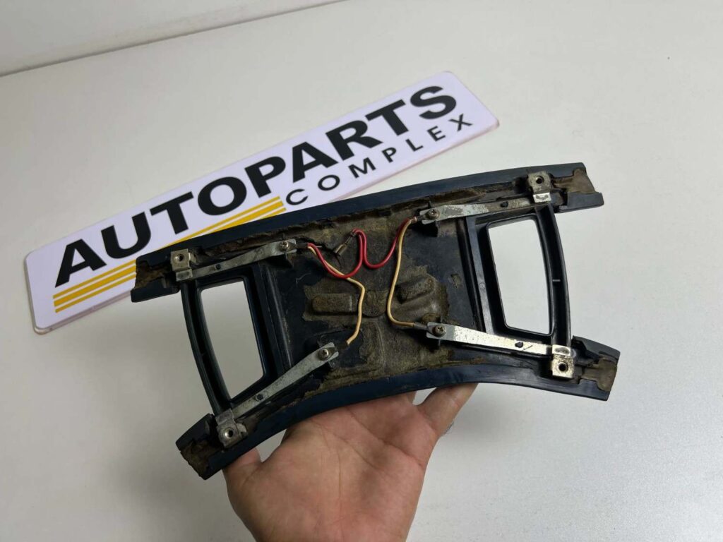 Toyota crown 1977 1978 1979 Steering Wheel horn pad blue (1)