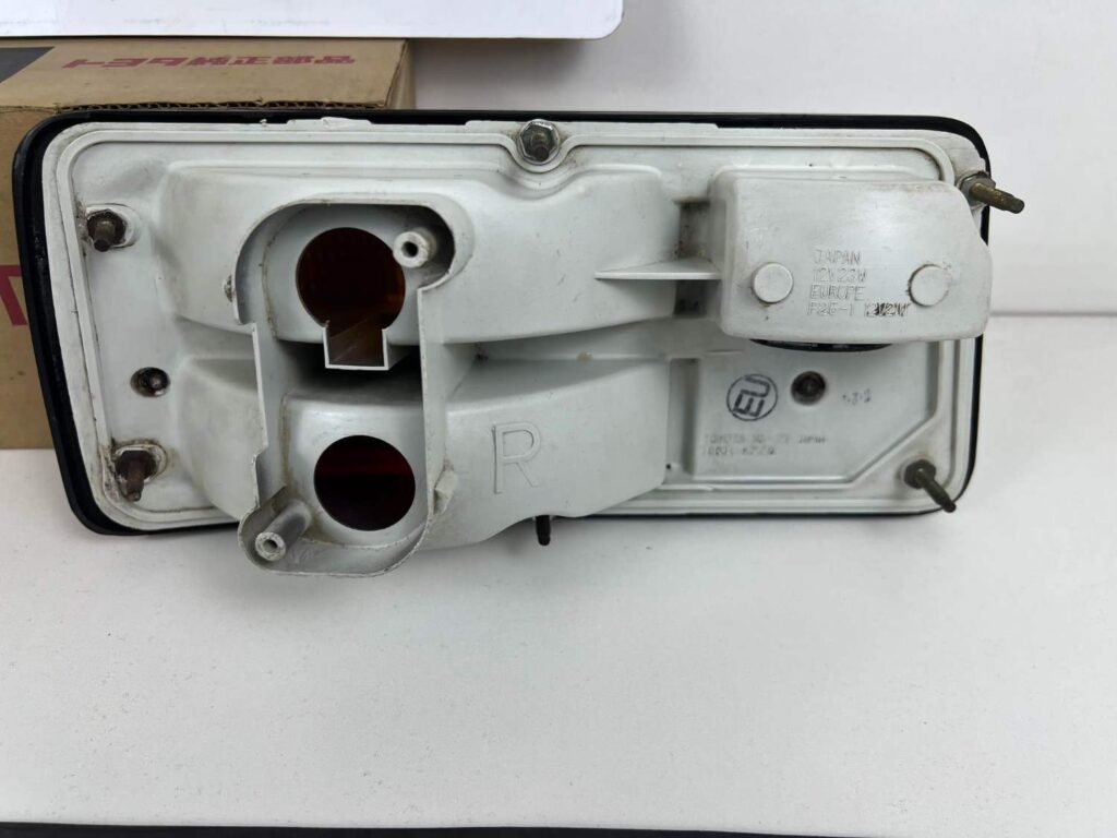 Toyota starlet KP60 KP61 NOS OEM Tail lights 1979 - 1982 (1)