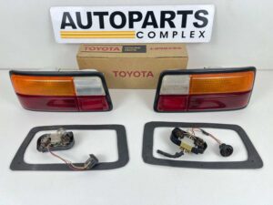 Toyota starlet KP60 KP61 NOS OEM Tail lights 1979 - 1982 (5)